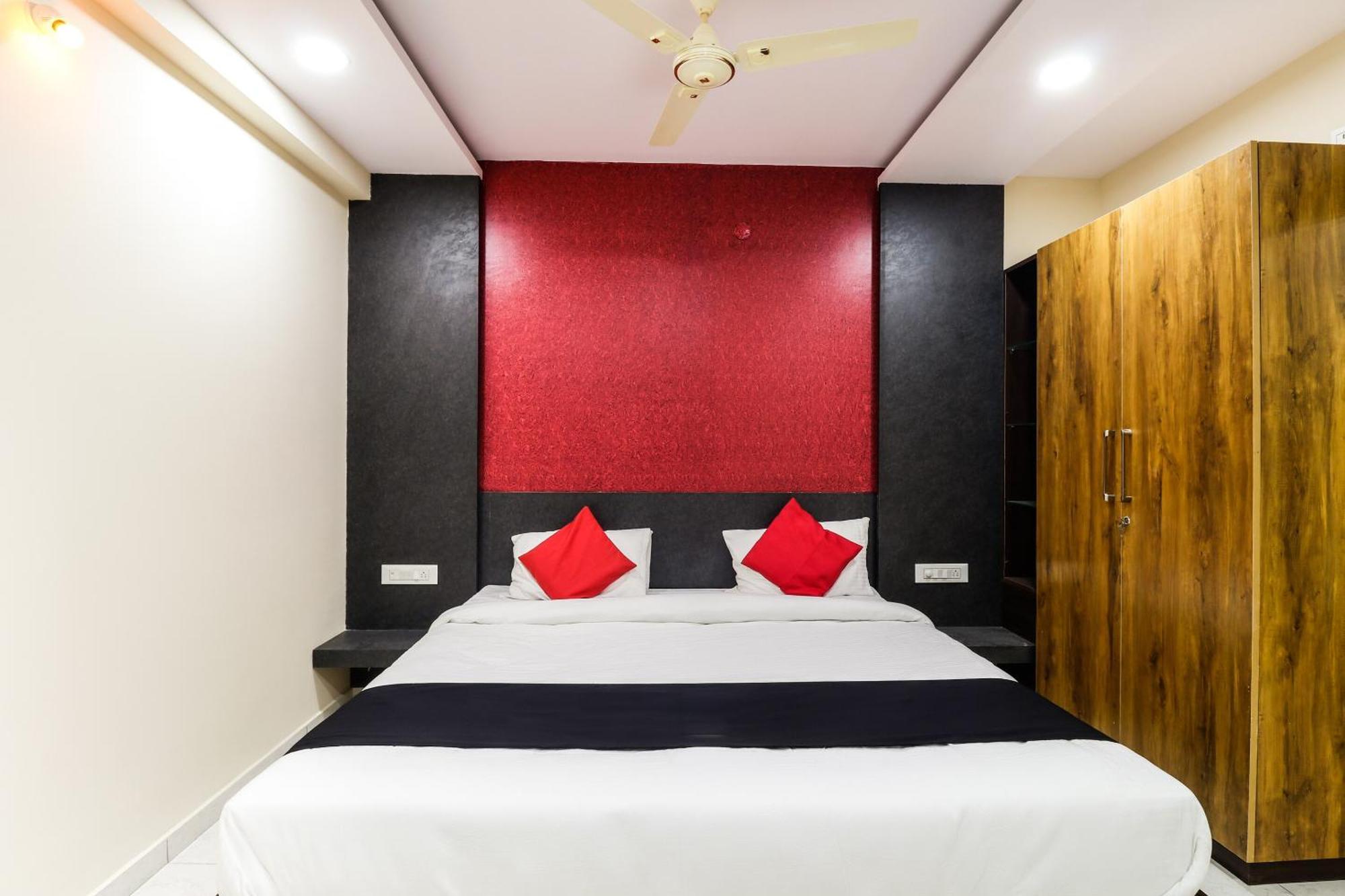 מלון Yelahanka Capital O N R Residency מראה חיצוני תמונה